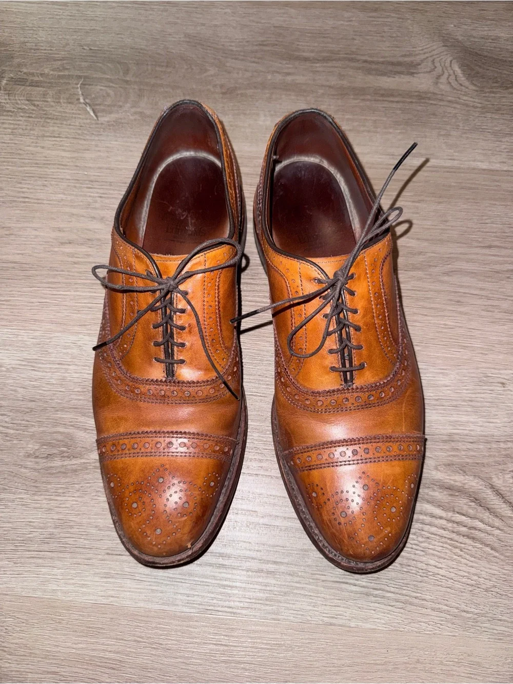 Allen Edmonds Shoes Mens 9.5 D Brown Leather Strand Cap Toe Oxford Walnut USA